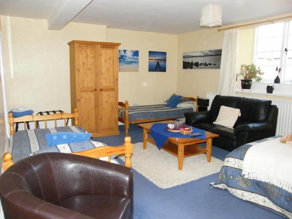 The Mitre Inn Witheridge Екстериор снимка