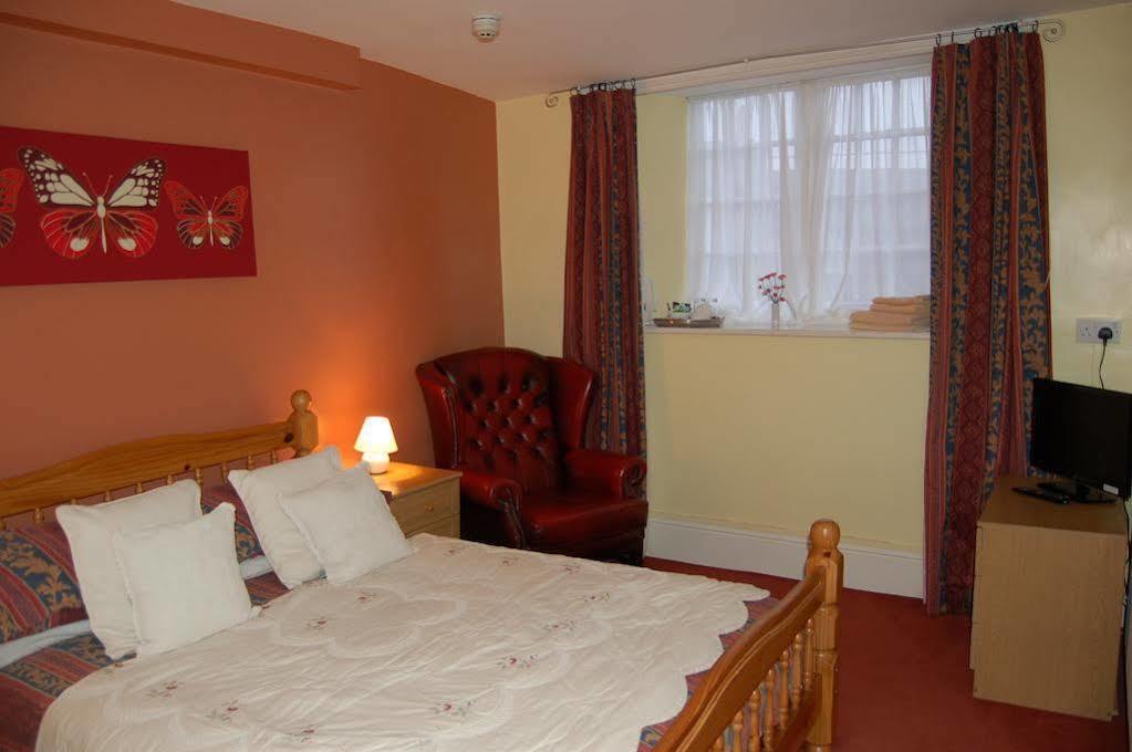 The Mitre Inn Witheridge Екстериор снимка