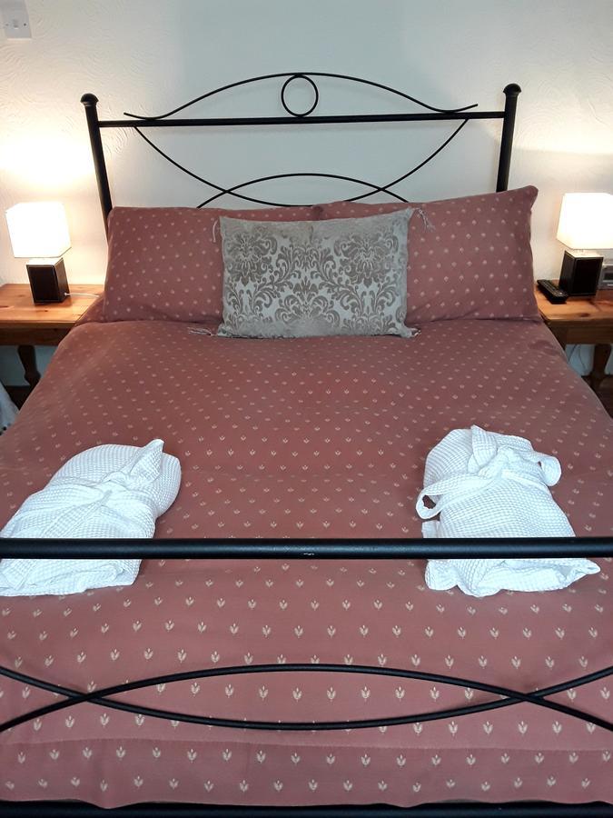 The Mitre Inn Witheridge Екстериор снимка