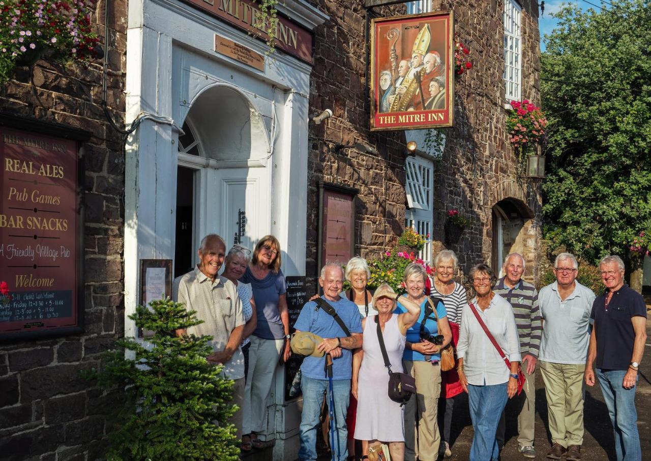 The Mitre Inn Witheridge Екстериор снимка