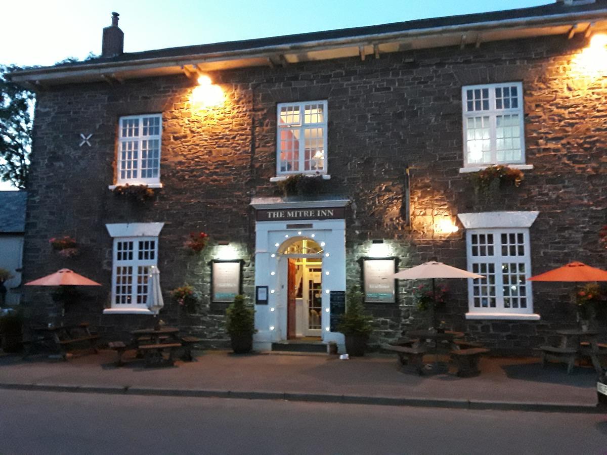 The Mitre Inn Witheridge Екстериор снимка