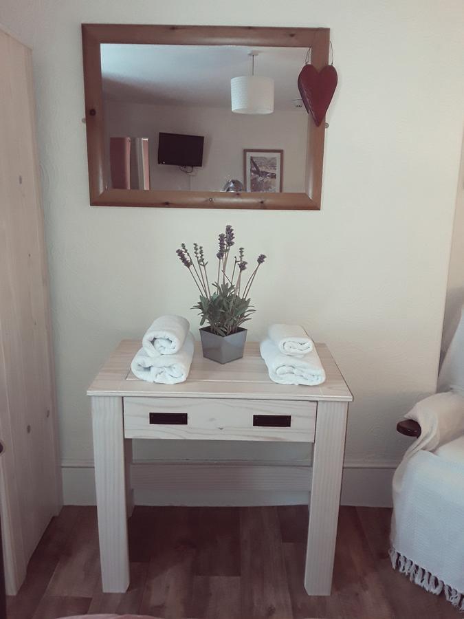 The Mitre Inn Witheridge Екстериор снимка